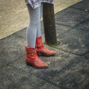 Dutch red boots